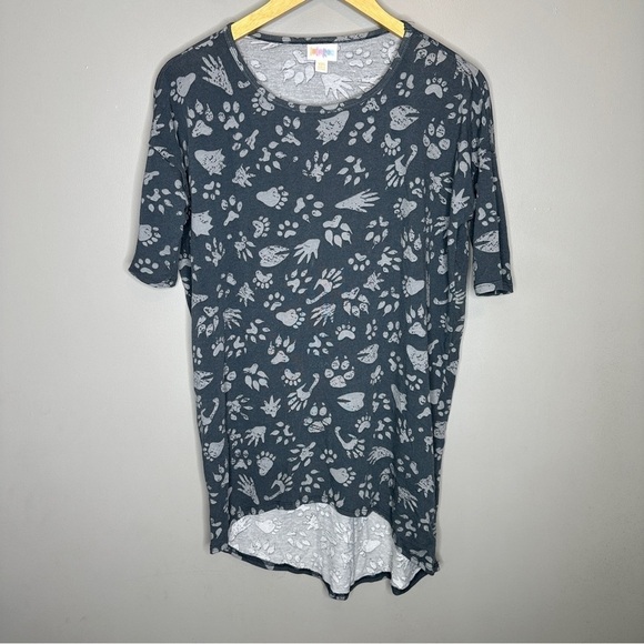 Lularoe Animal Print Short sleeve Tshirt - Picture 1 of 5